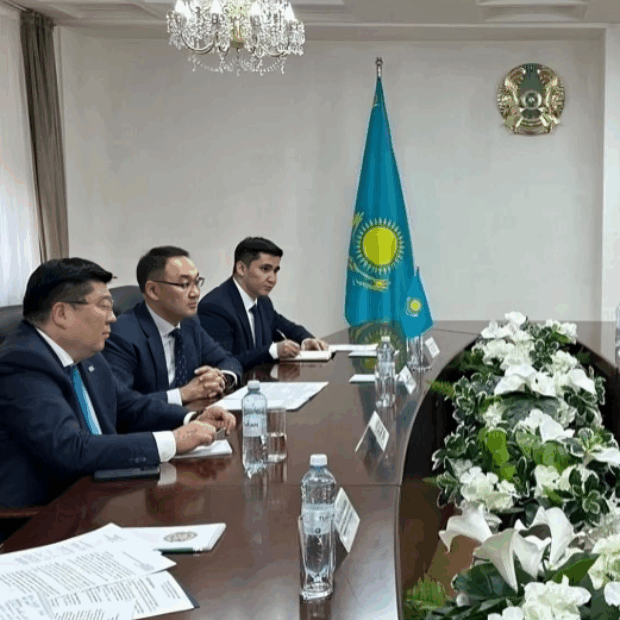 AmCham Meets with First Deputy Foreign Minister Ashikbayev